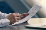 Il giudizio favorevole di non anomalia dell'offerta non richiede una motivazione puntuale ed analitica